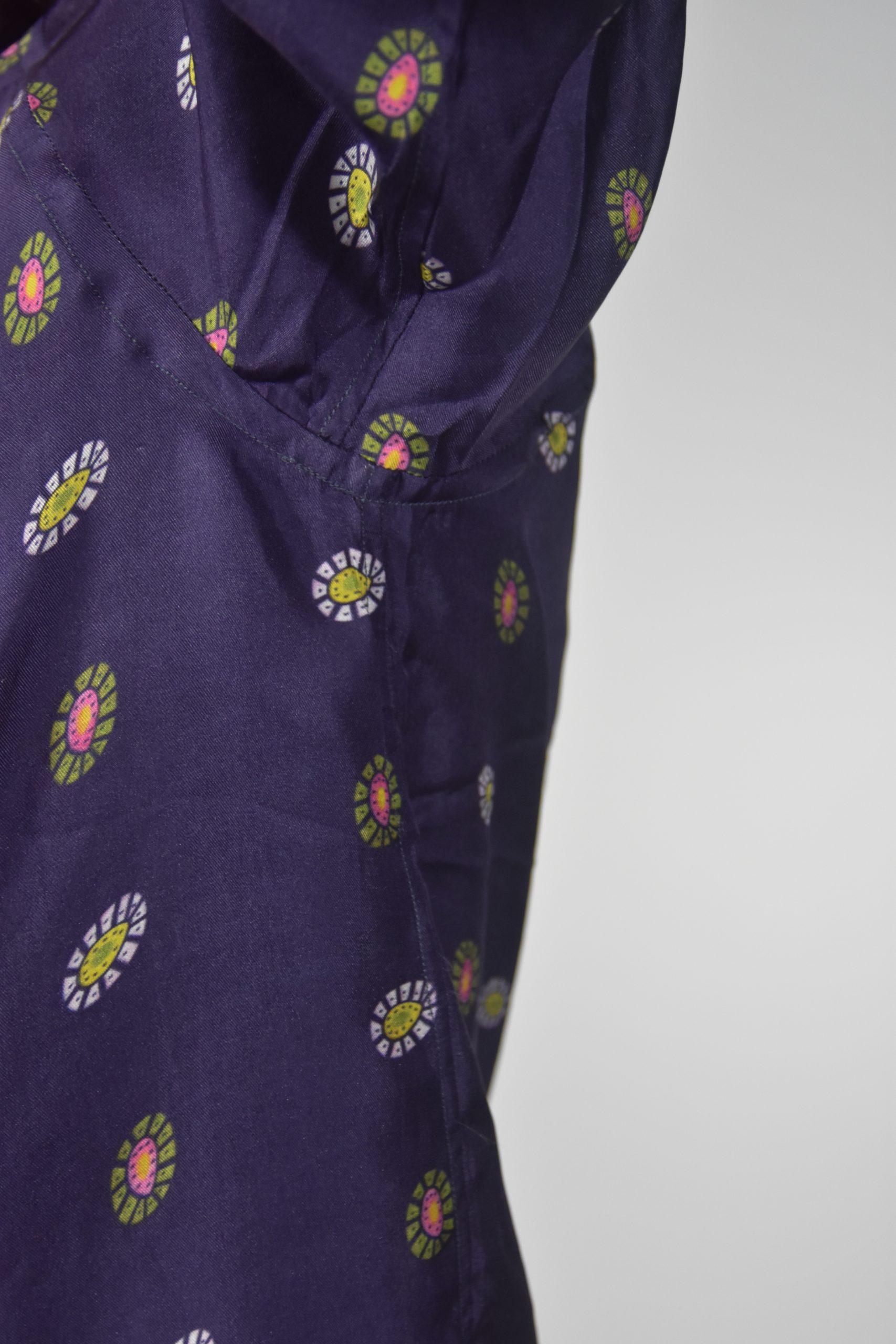 CAMP COLLAR SHIRT IN NAVY PRINTED SILK 5 CAMP COLLAR SHIRT IN NAVY PRINTED SILK - Image 5