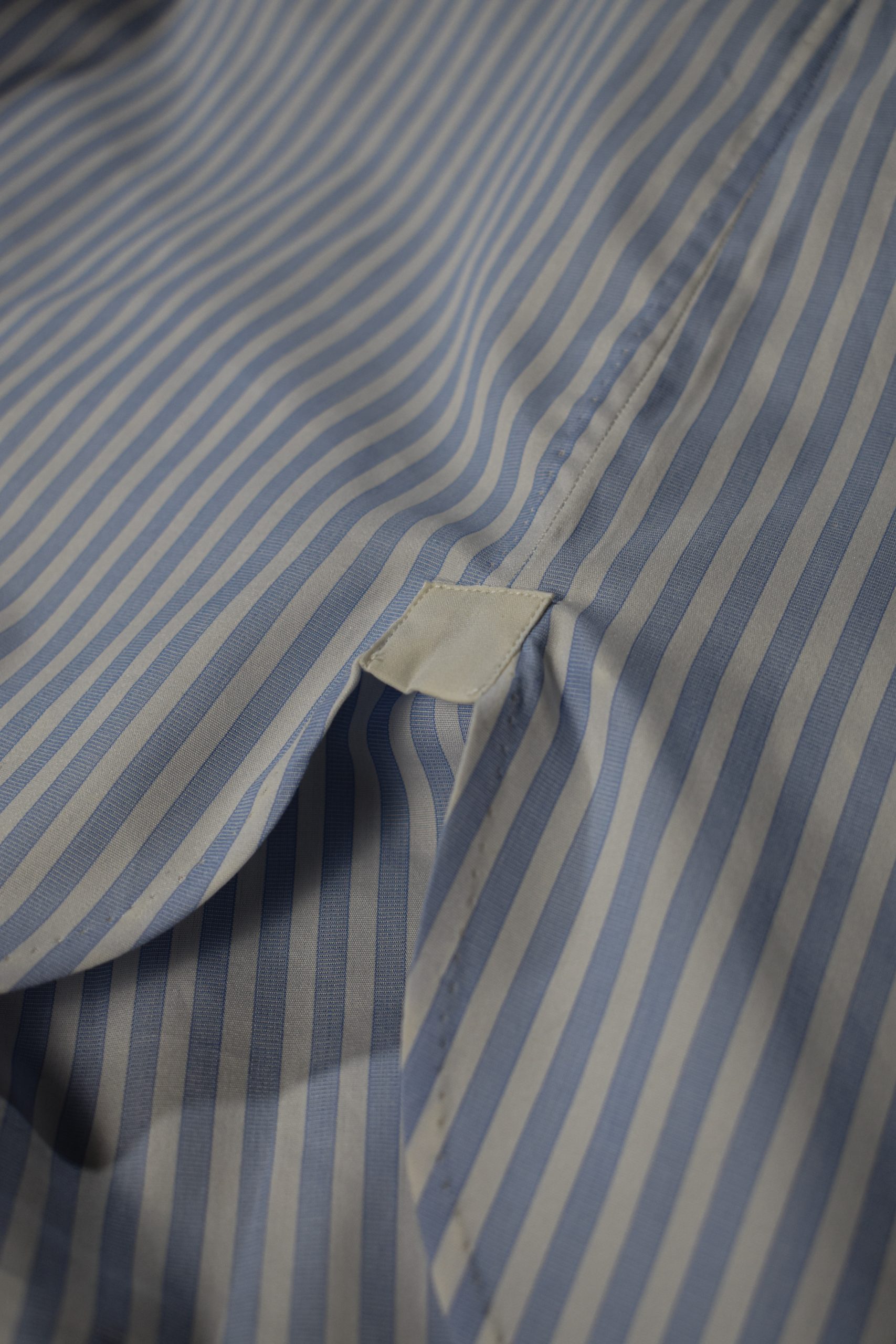 HAND-SEWN SHIRT IN BLUE & WHITE STRIPED 120s 2-PLY POPLIN 15 HAND-SEWN SHIRT IN BLUE & WHITE STRIPED 120s 2-PLY POPLIN - Image 15