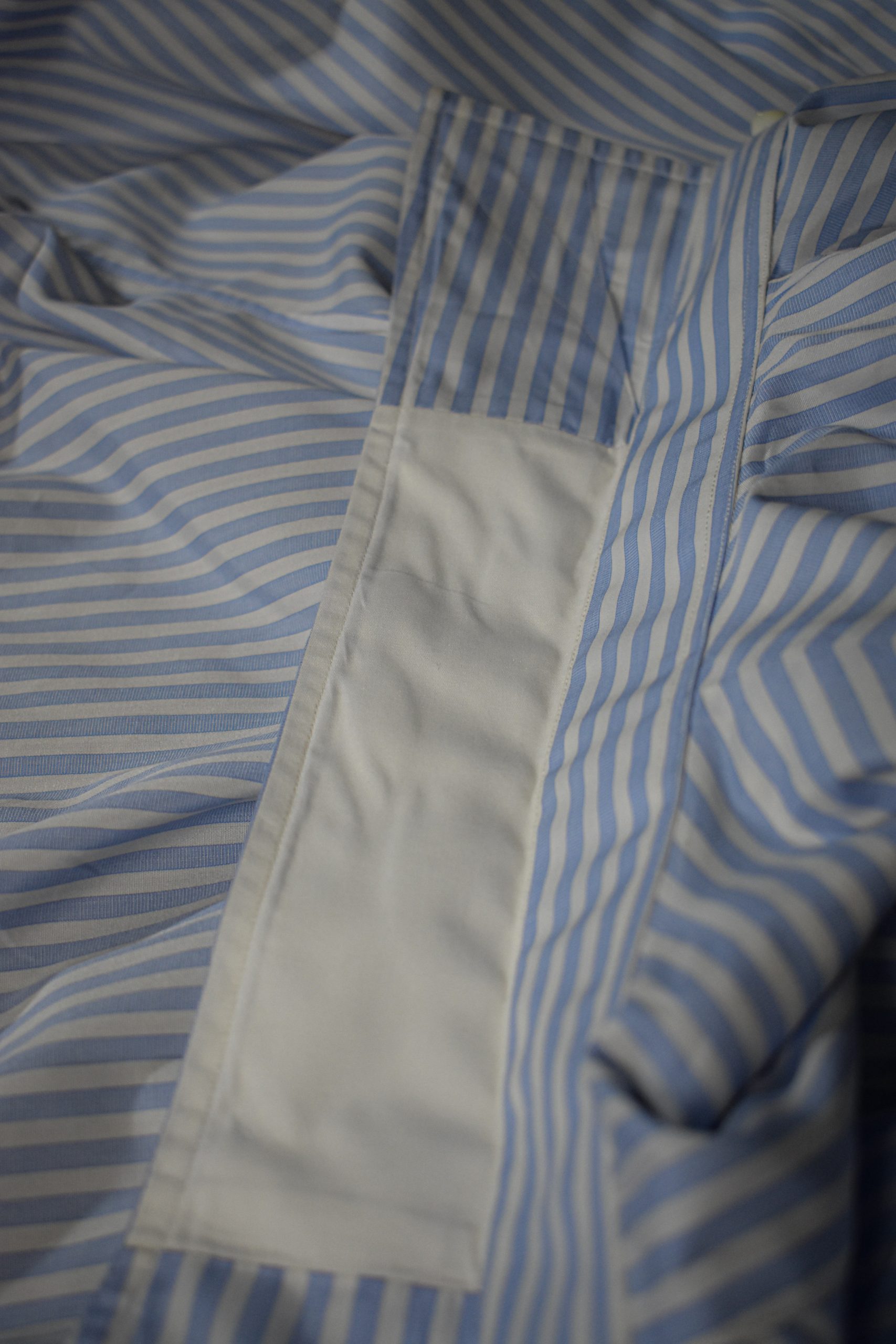 HAND-SEWN SHIRT IN BLUE & WHITE STRIPED 120s 2-PLY POPLIN 17 HAND-SEWN SHIRT IN BLUE & WHITE STRIPED 120s 2-PLY POPLIN - Image 17