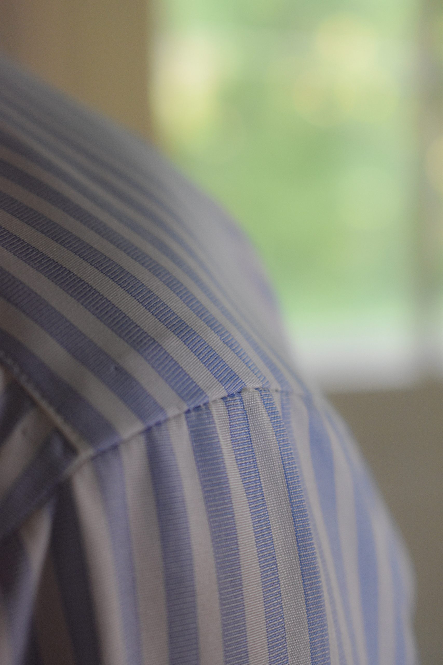 HAND-SEWN SHIRT IN BLUE & WHITE STRIPED 120s 2-PLY POPLIN 6 HAND-SEWN SHIRT IN BLUE & WHITE STRIPED 120s 2-PLY POPLIN - Image 6