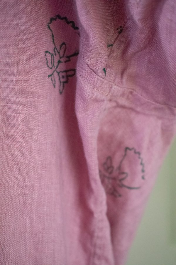 BLOCK-PRINTED LINEN SHIRT IN DUSTY ROSE 5 BLOCK-PRINTED LINEN SHIRT IN DUSTY ROSE - Image 5