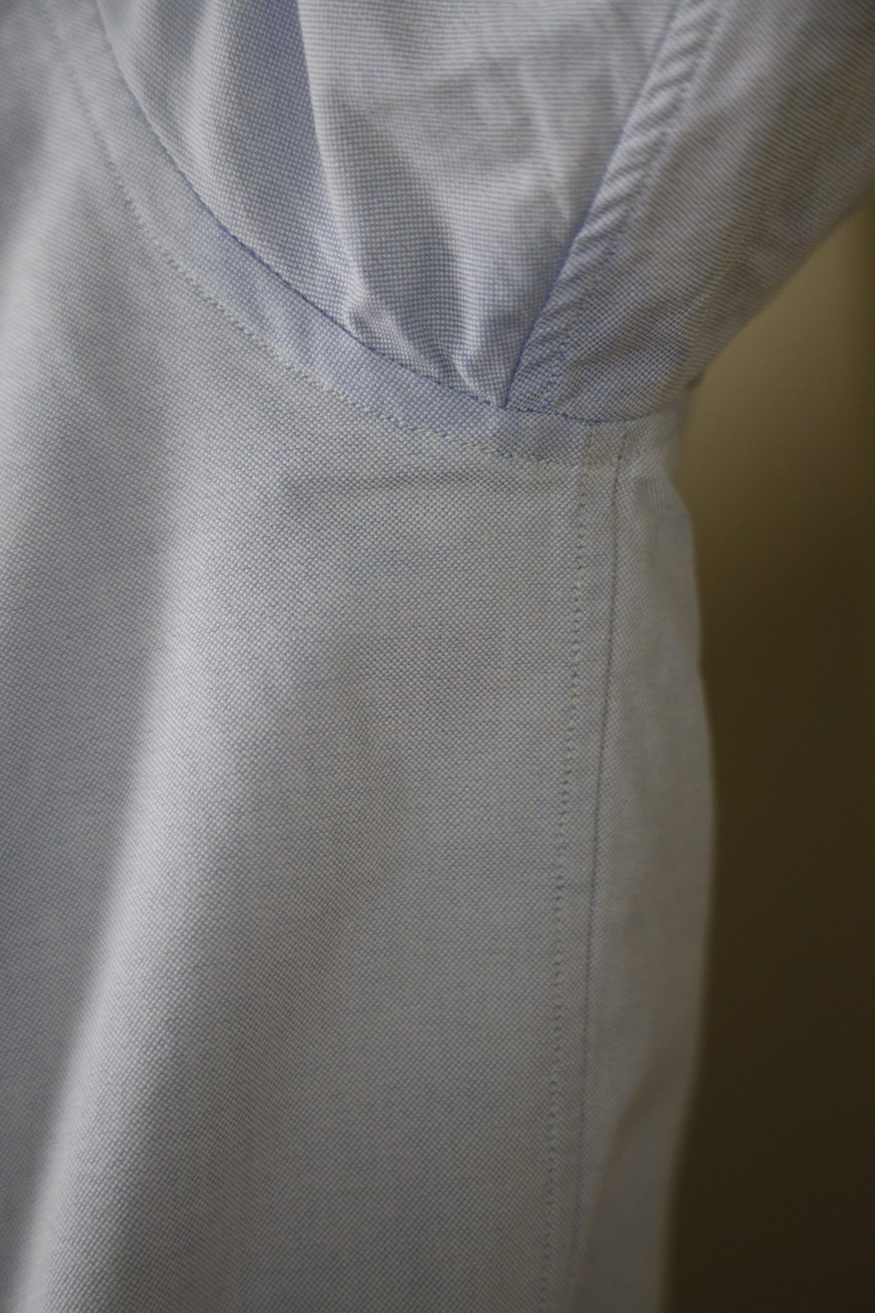 CLASSIC BLUE OXFORD BUTTON-DOWN IN ORGANIC COTTON 6 CLASSIC BLUE OXFORD BUTTON-DOWN IN ORGANIC COTTON - Image 6