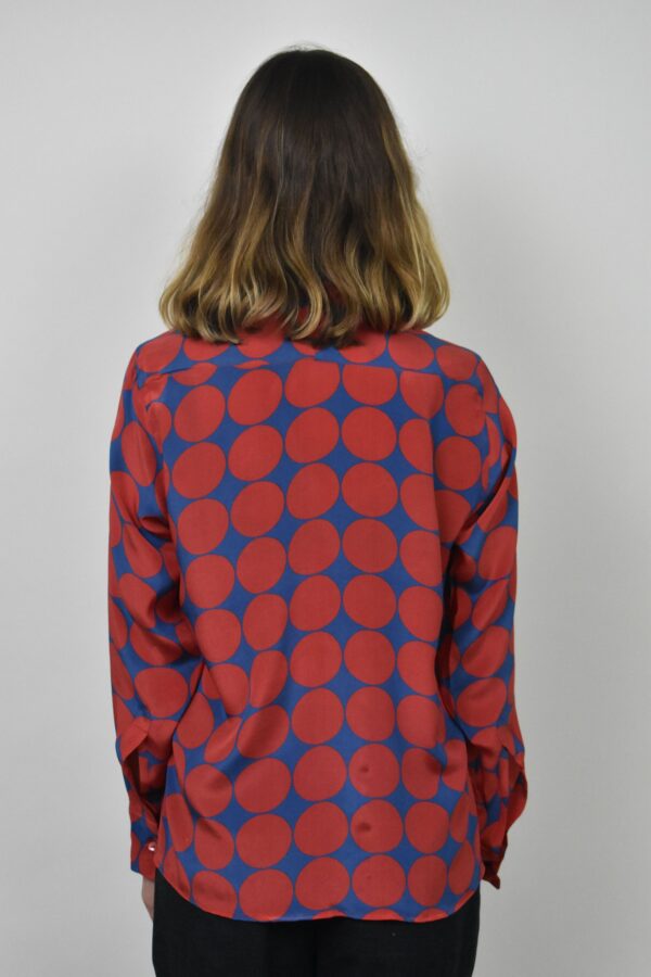 BIG RED DOT ON NAVY SIMPLE SHIRT IN CREPE DE CHINE - Image 4