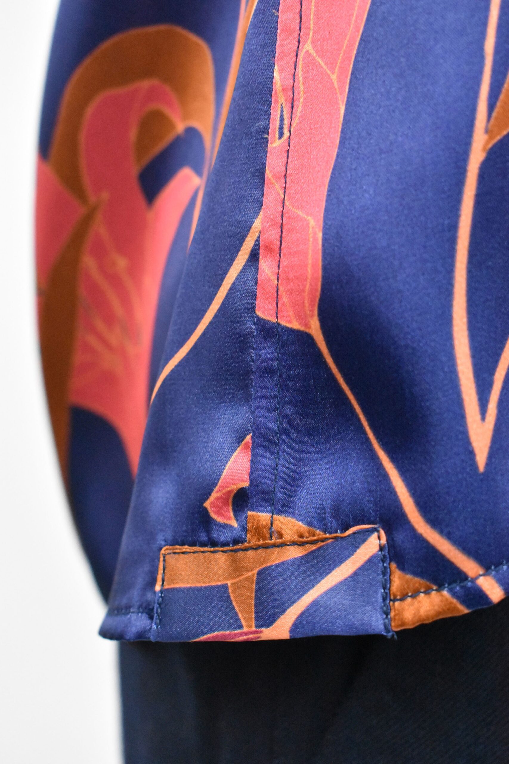 BLUE TULIP CHARMEUSE SILK SIMPLE SHIRT 6 BLUE TULIP CHARMEUSE SILK SIMPLE SHIRT - Image 6