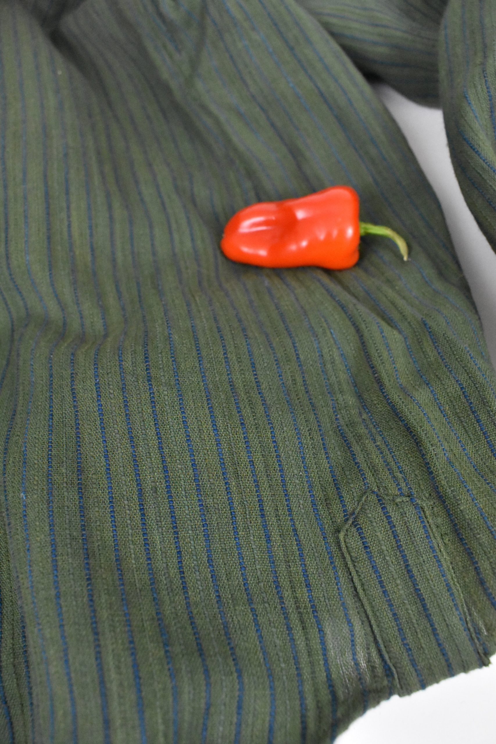 UTTERLY NATURAL SHIRT 8: PLANT DYED, HANDLOOMED 2 UTTERLY NATURAL SHIRT 8: PLANT DYED, HANDLOOMED - Image 2