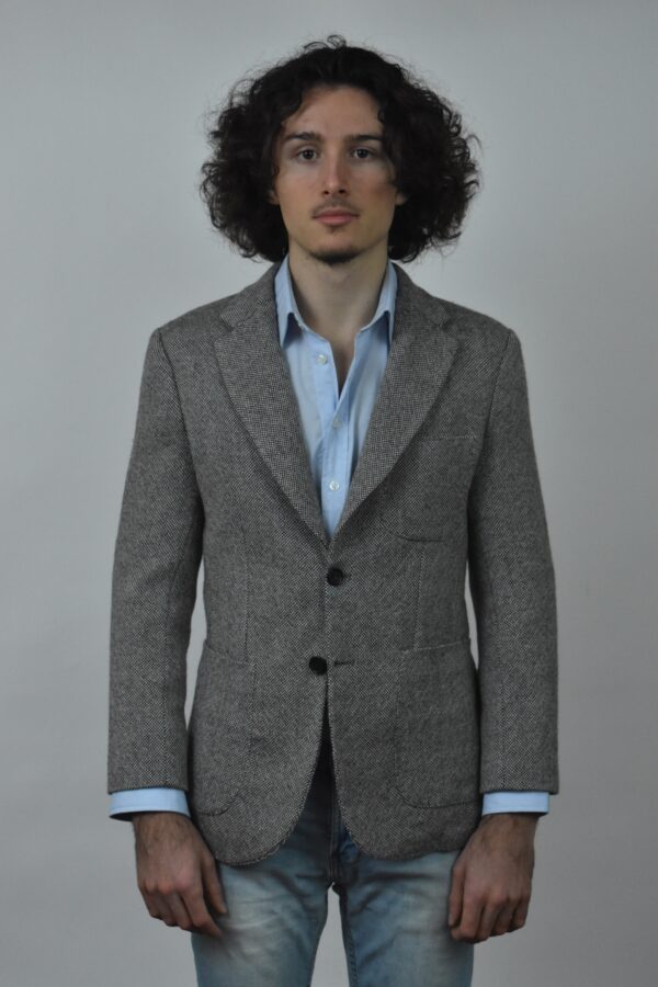 UTTERLY NATURAL, UNDYED WOOLEN TWEED JACKET 2 1 UTTERLY NATURAL, UNDYED WOOLEN TWEED JACKET 2