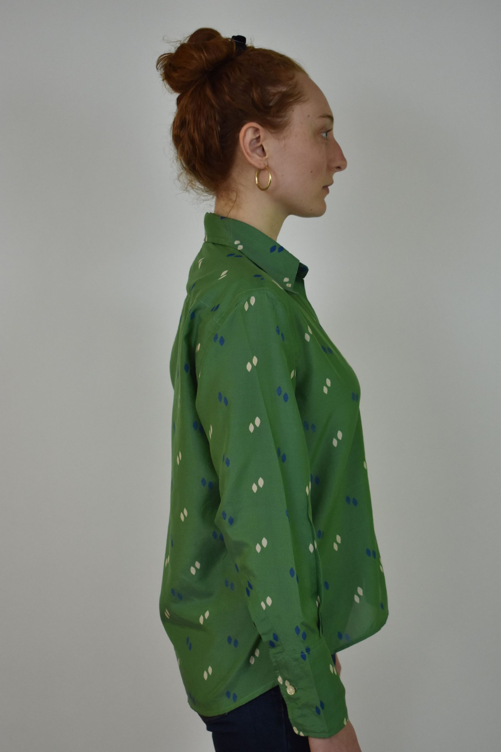 THE LIBRARIAN'S SHIRT IN GREEN SILK AND COTTON. 3 THE LIBRARIAN'S SHIRT IN GREEN SILK AND COTTON. - Image 3