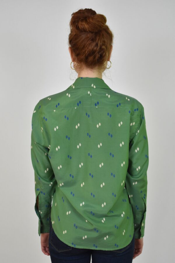 THE LIBRARIAN'S SHIRT IN GREEN SILK AND COTTON. - Image 4
