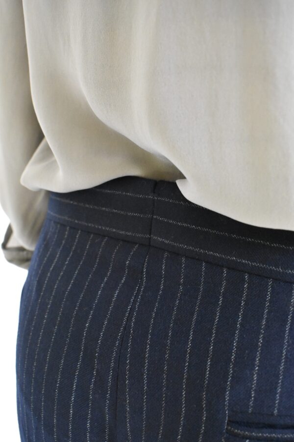 SIMPLE TAPERED PANTS IN NAVY BLUE PINSTRIPED WOOL (Copy) 7 SIMPLE TAPERED PANTS IN NAVY BLUE PINSTRIPED WOOL (Copy) - Image 7