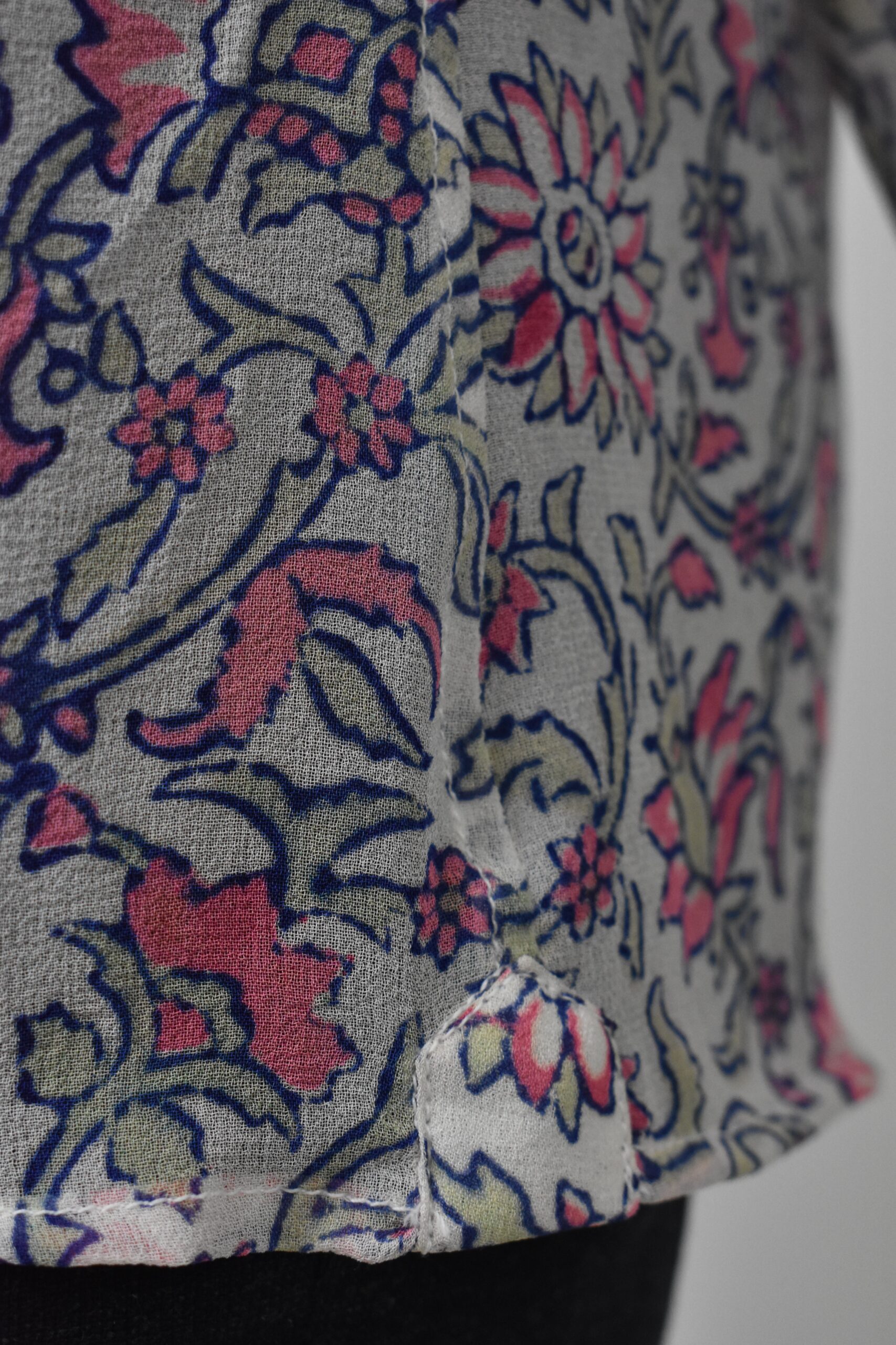 WOOD BLOCK PRINTED CHIFFON SILK BLOUSE 5 WOOD BLOCK PRINTED CHIFFON SILK BLOUSE - Image 5