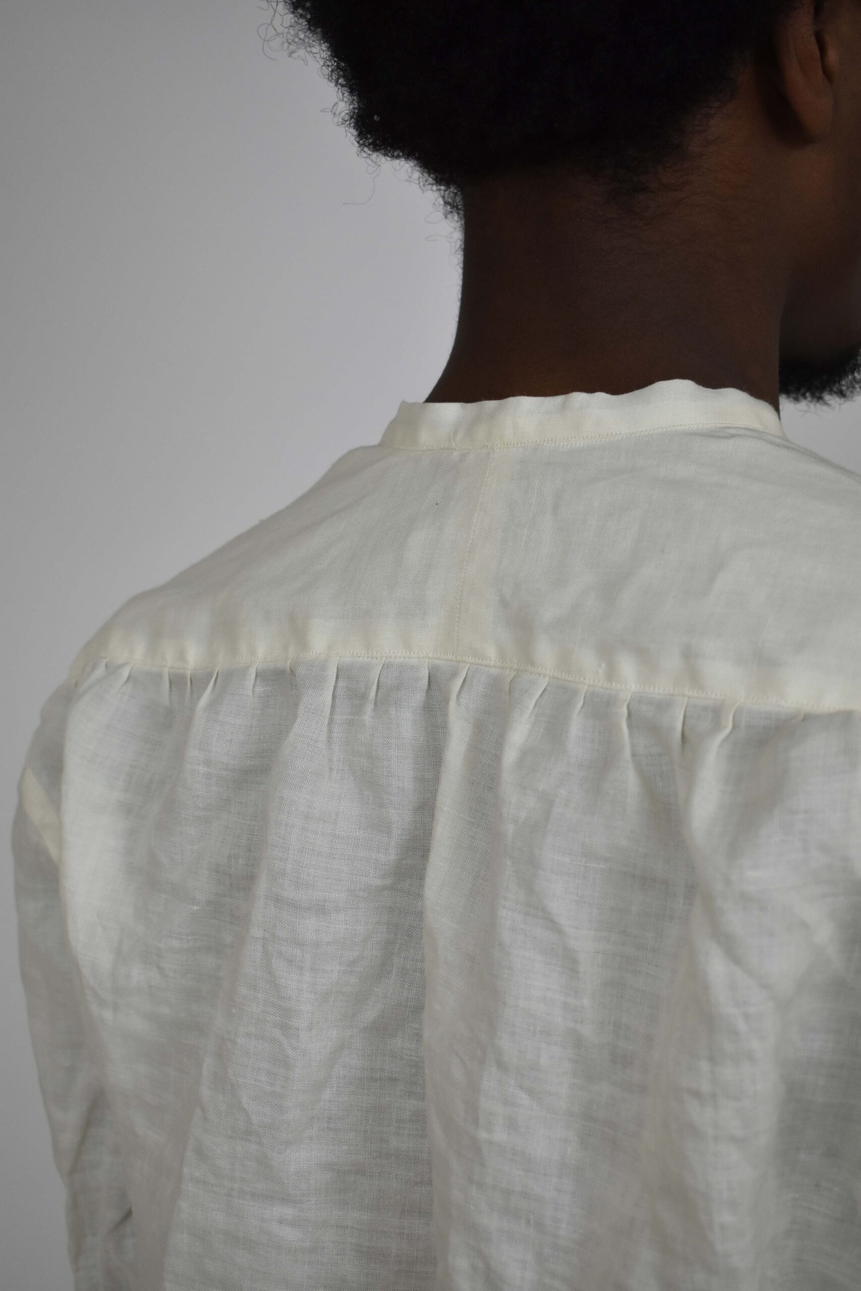 OFFICER-COLLAR SHIRT IN IVORY JAPANESE LIGHT LINEN 6 OFFICER-COLLAR SHIRT IN IVORY JAPANESE LIGHT LINEN - Image 6