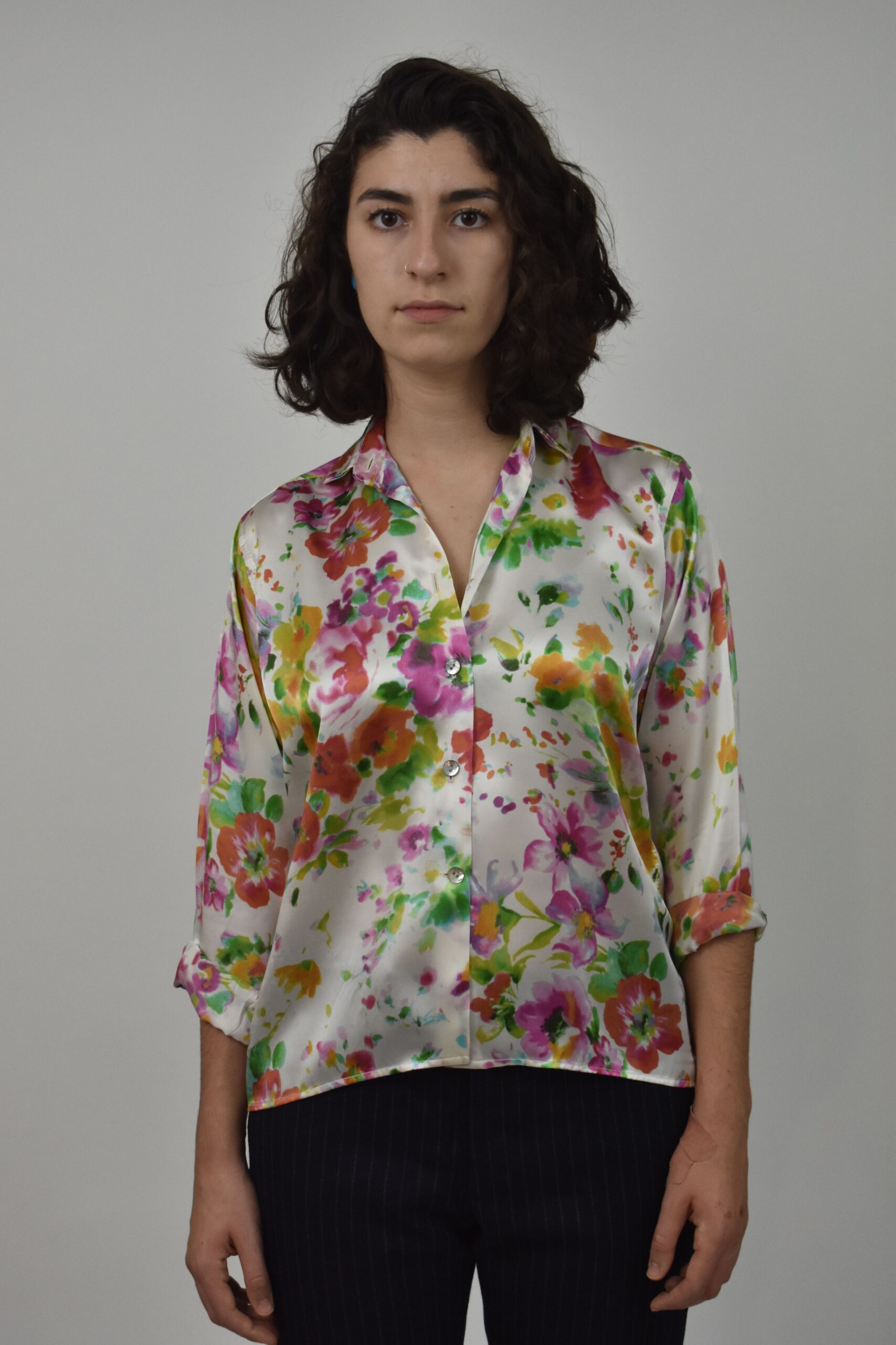 SIMPLE SHIRT IN COLORFUL CHARMEUSE SILK 1 SIMPLE SHIRT IN COLORFUL CHARMEUSE SILK