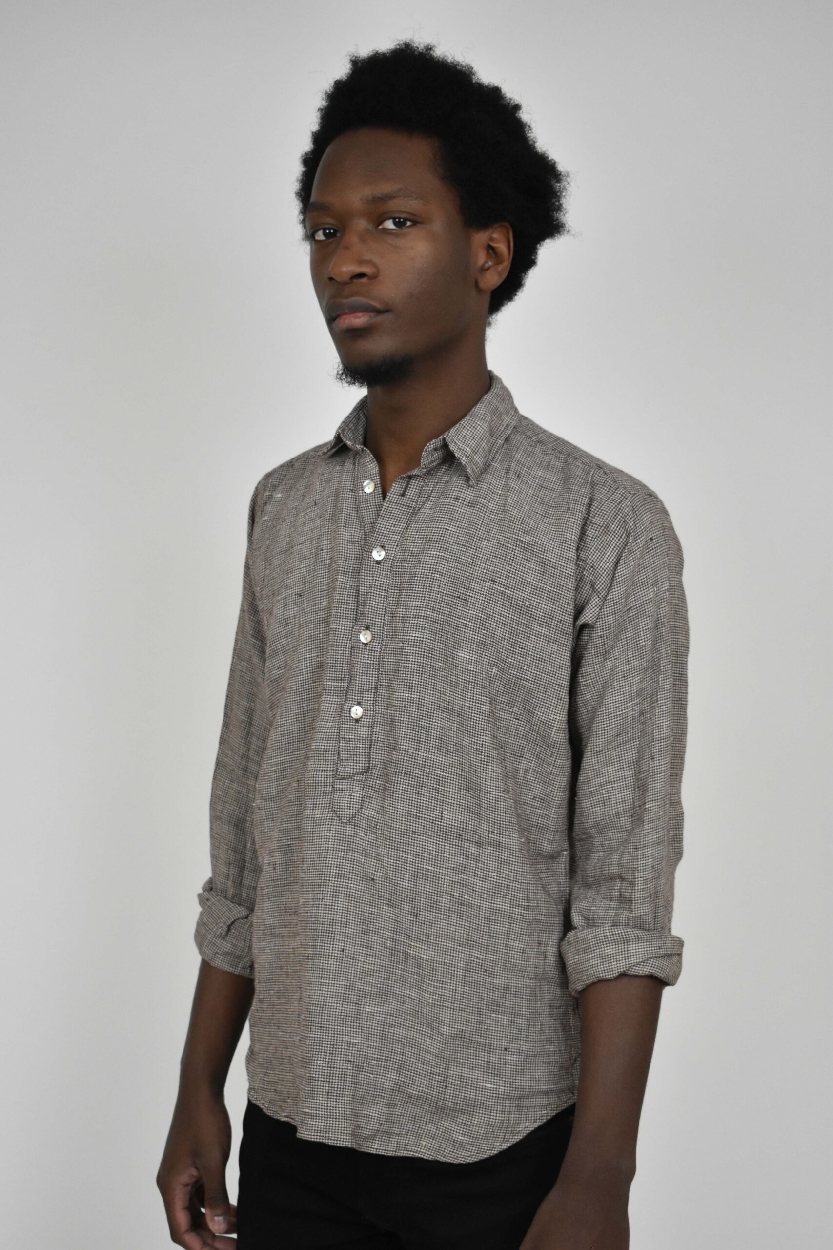 POPOVER SHIRT IN BROWN PUPPY-TOOTH LINEN 1 POPOVER SHIRT IN BROWN PUPPY-TOOTH LINEN