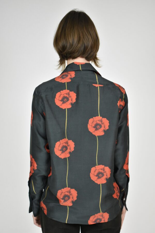 THE LIBRARIAN'S SHIRT IN RAW SILK WITH RED POPPIES 4 THE LIBRARIAN'S SHIRT IN RAW SILK WITH RED POPPIES - Image 4