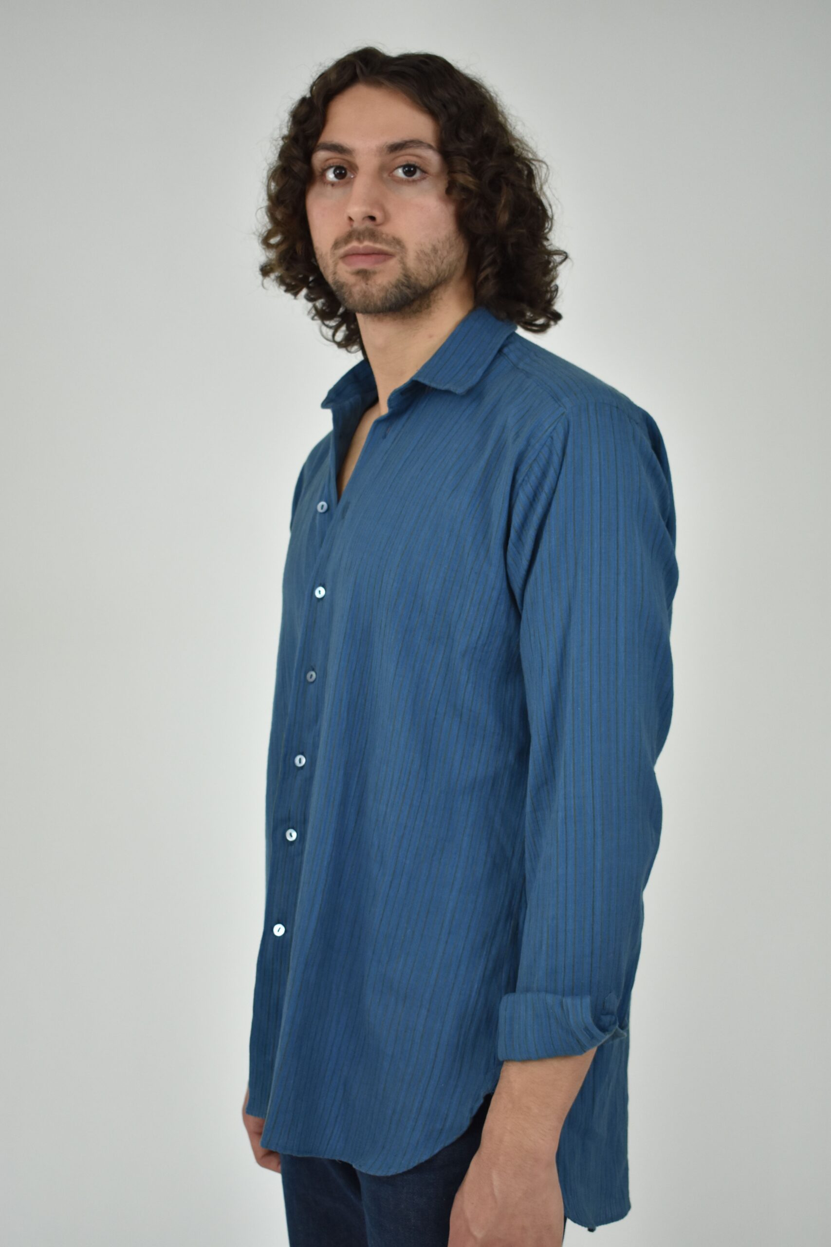 UTTERLY NATURAL SHIRT 6: PLANT DYED, HANDLOOMED 1 UTTERLY NATURAL SHIRT 6: PLANT DYED, HANDLOOMED