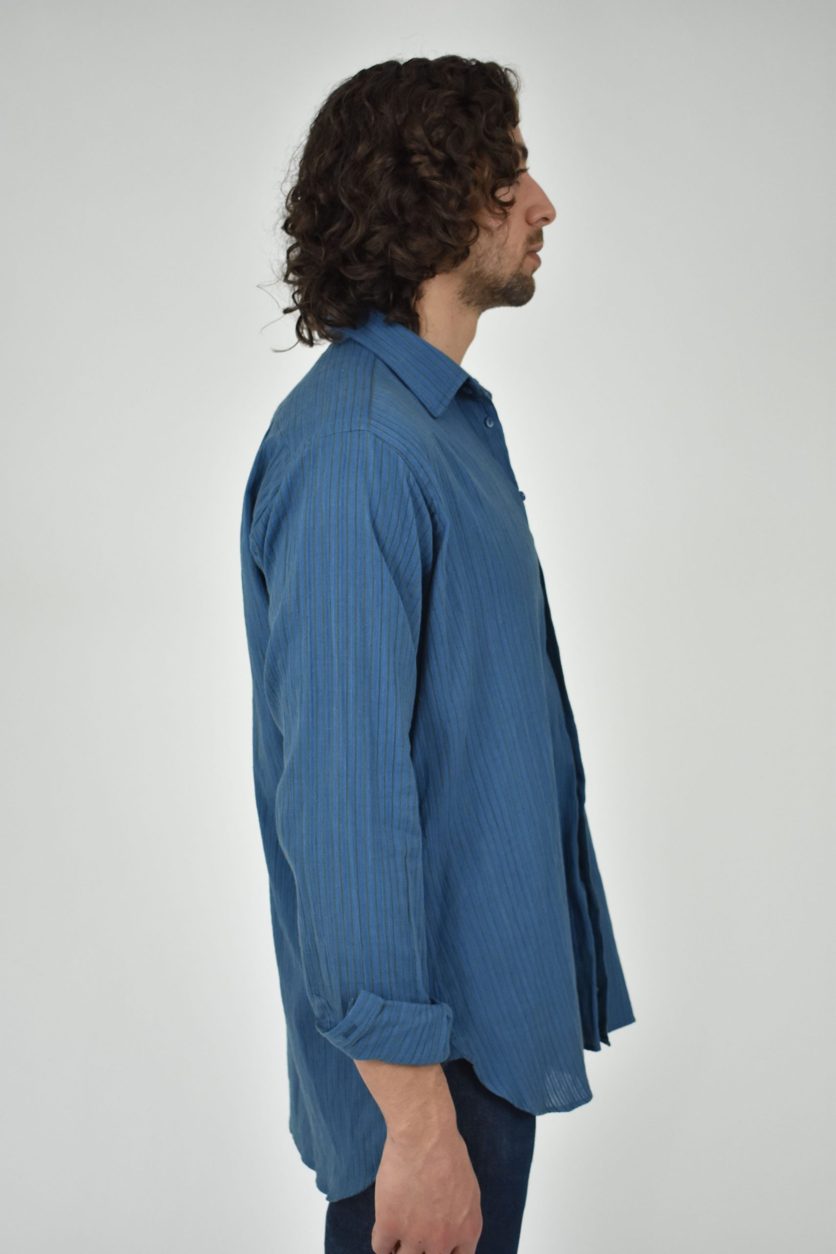 UTTERLY NATURAL SHIRT 6: PLANT DYED, HANDLOOMED 3 UTTERLY NATURAL SHIRT 6: PLANT DYED, HANDLOOMED - Image 3