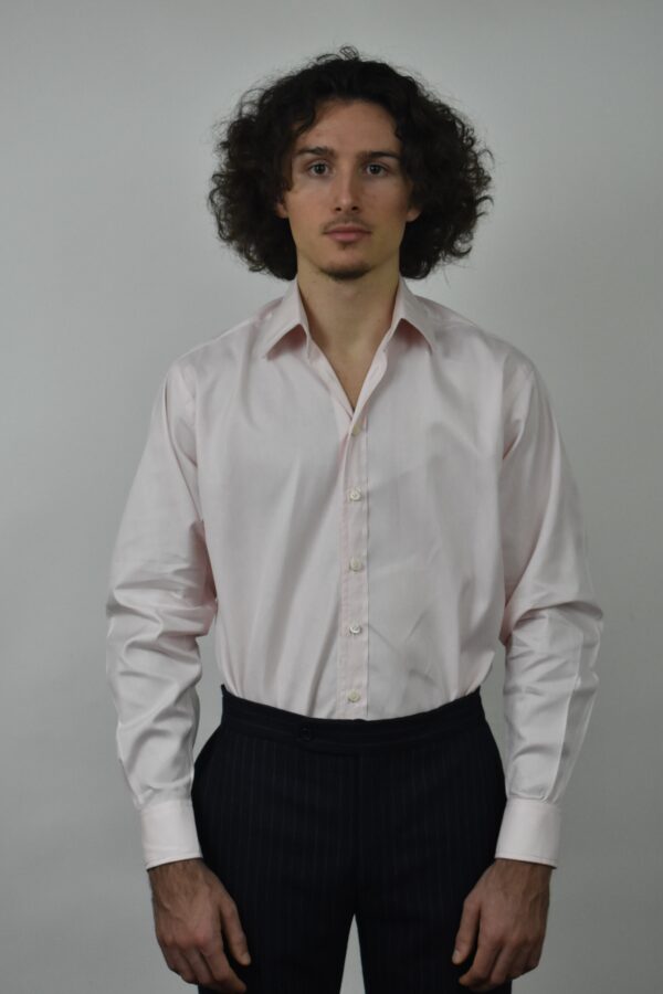 HAND-SEWN FORMAL SHIRT IN LIGHT PINK COTTON TWILL 1 HAND-SEWN FORMAL SHIRT IN LIGHT PINK COTTON TWILL