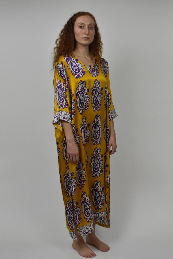 WOOD-BLOCK-PRINTED CHARMEUSE SILK KAFTAN 4 2 WOOD-BLOCK-PRINTED CHARMEUSE SILK KAFTAN 4 - Image 2