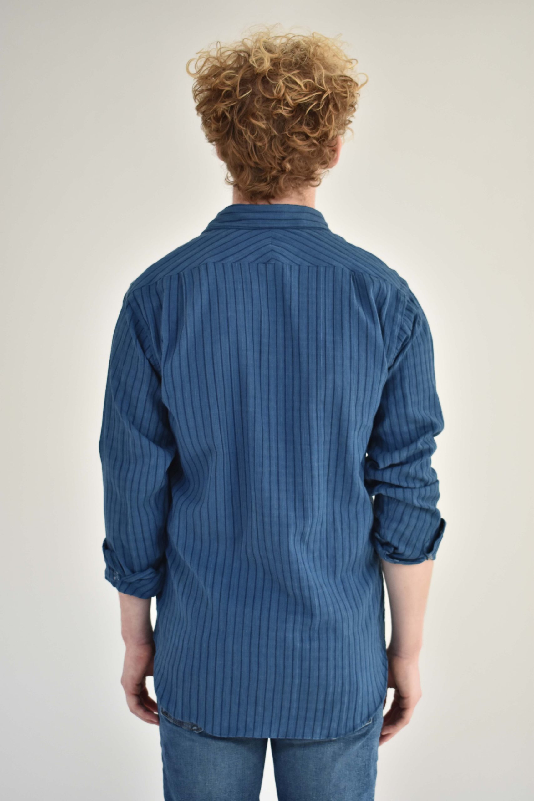 UTTERLY NATURAL SHIRT 7: PLANT DYED, HANDLOOMED 5 UTTERLY NATURAL SHIRT 7: PLANT DYED, HANDLOOMED - Image 5