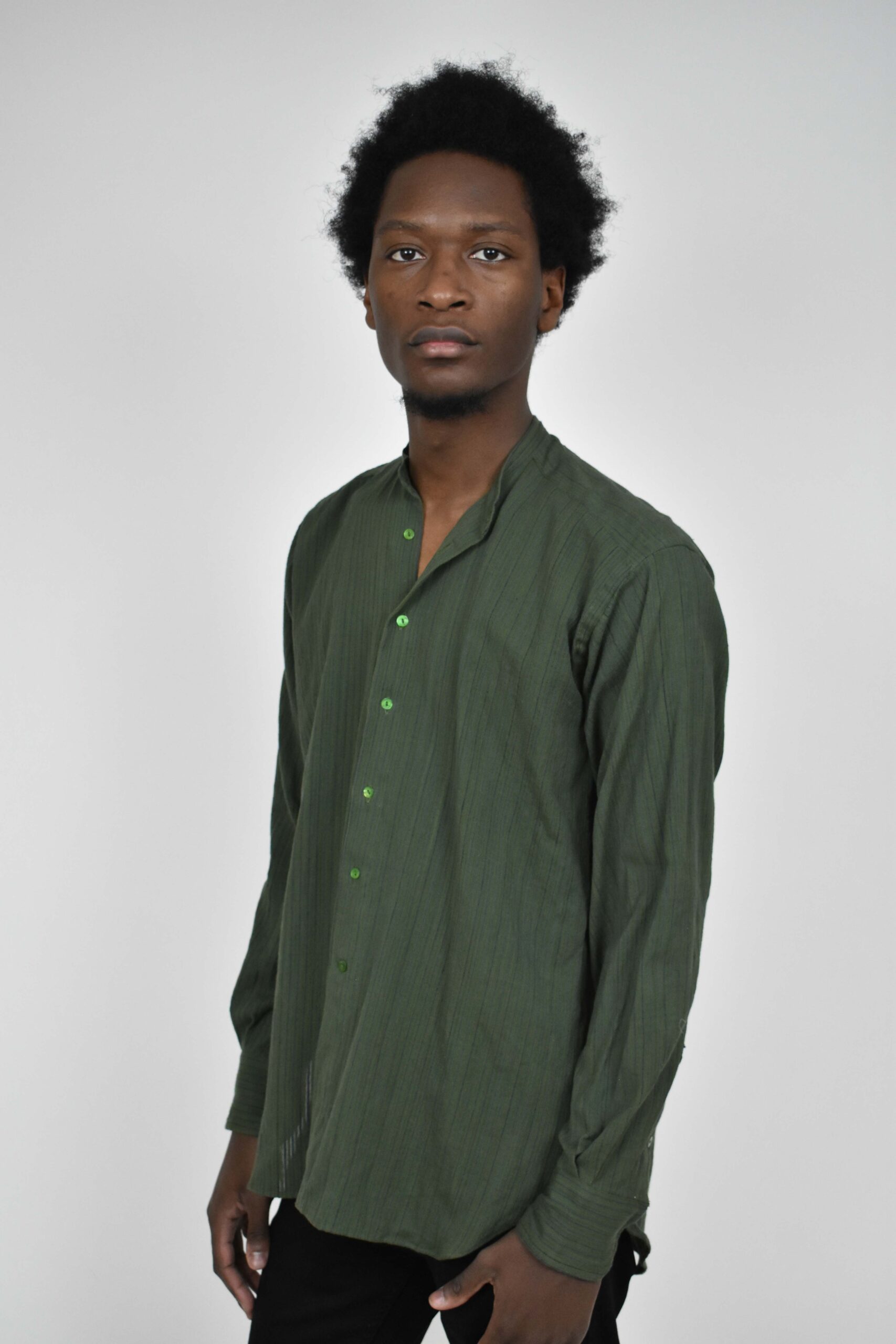 UTTERLY NATURAL SHIRT 8: PLANT DYED, HANDLOOMED 1 UTTERLY NATURAL SHIRT 8: PLANT DYED, HANDLOOMED