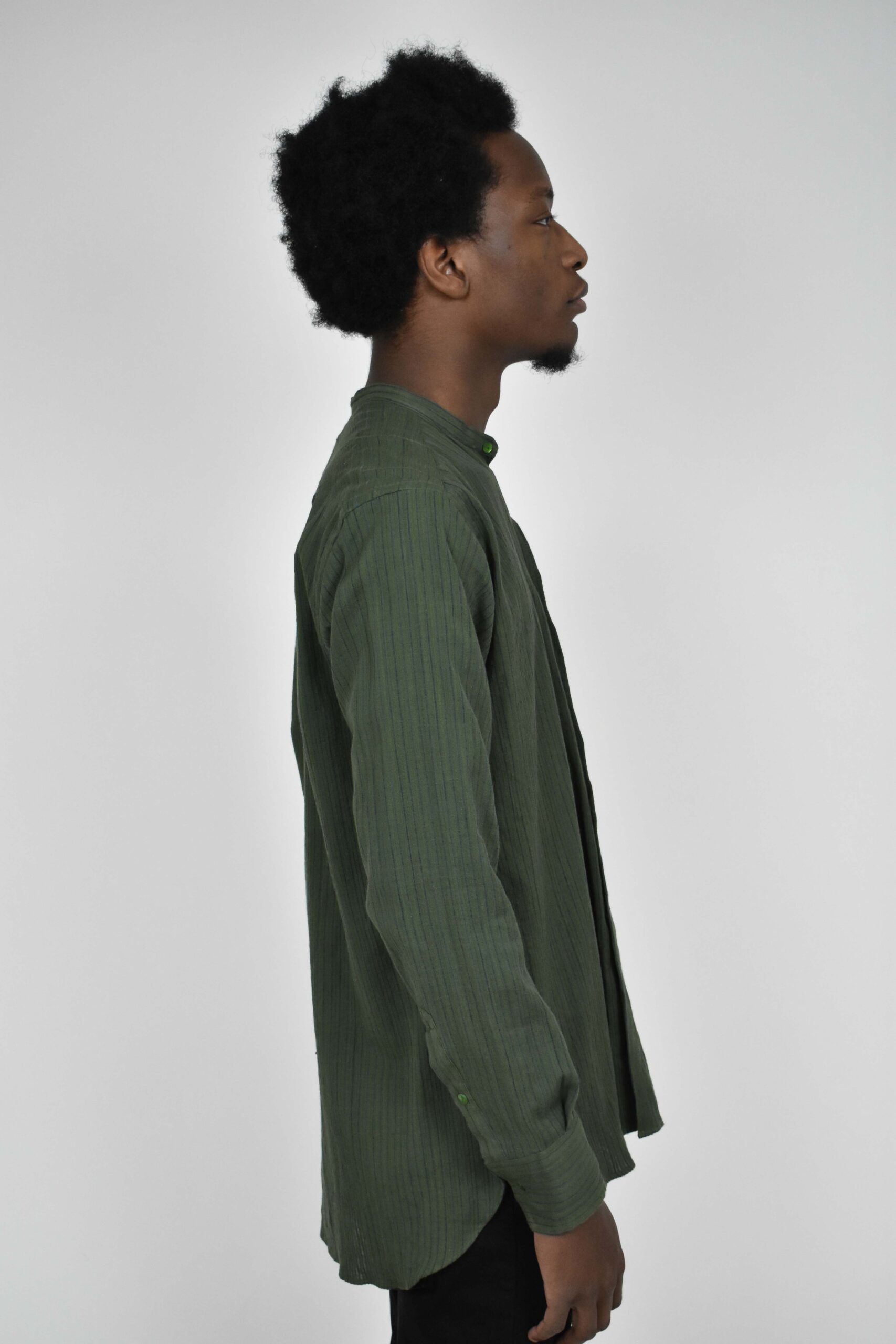 UTTERLY NATURAL SHIRT 8: PLANT DYED, HANDLOOMED 7 UTTERLY NATURAL SHIRT 8: PLANT DYED, HANDLOOMED - Image 7