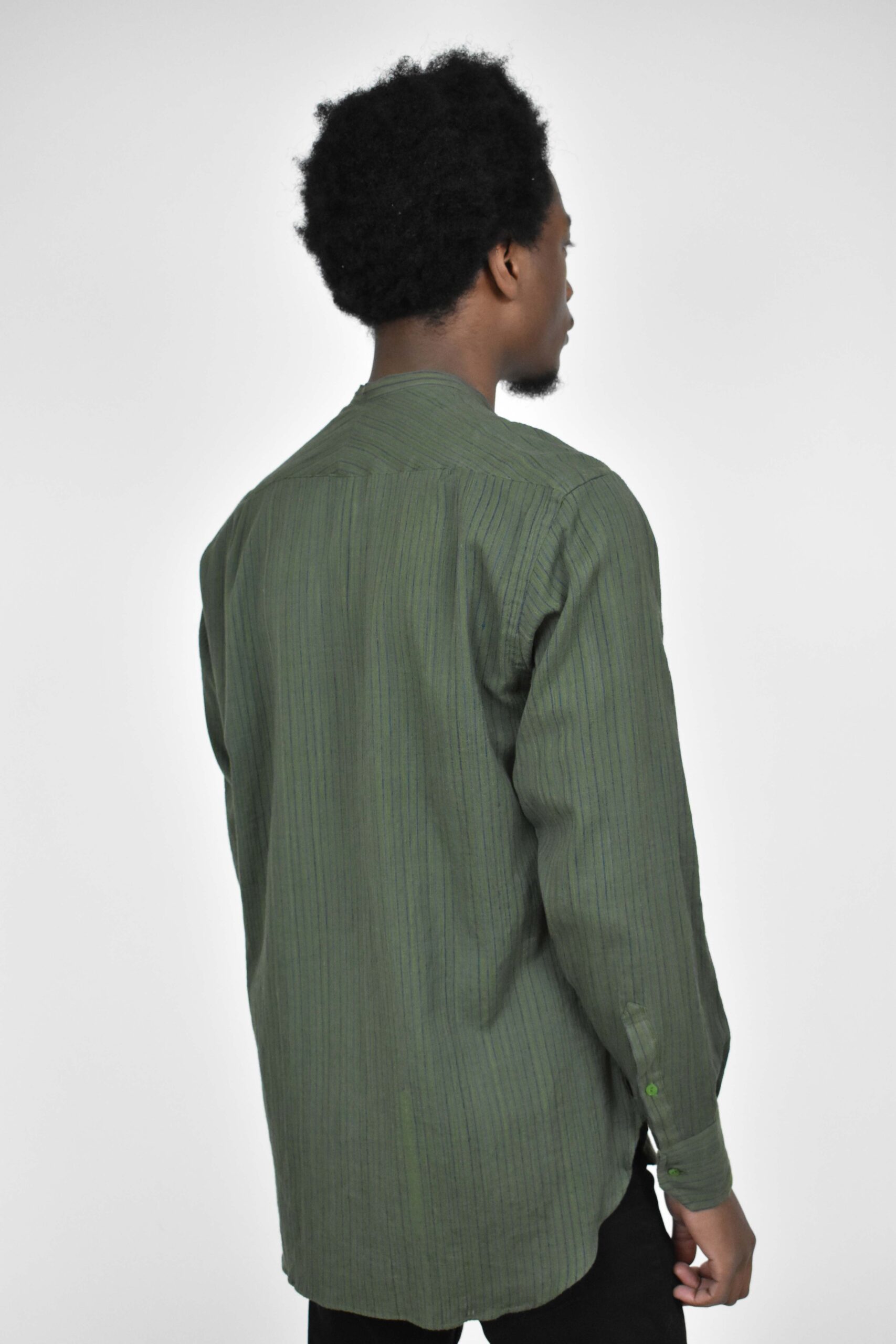 UTTERLY NATURAL SHIRT 8: PLANT DYED, HANDLOOMED 8 UTTERLY NATURAL SHIRT 8: PLANT DYED, HANDLOOMED - Image 8