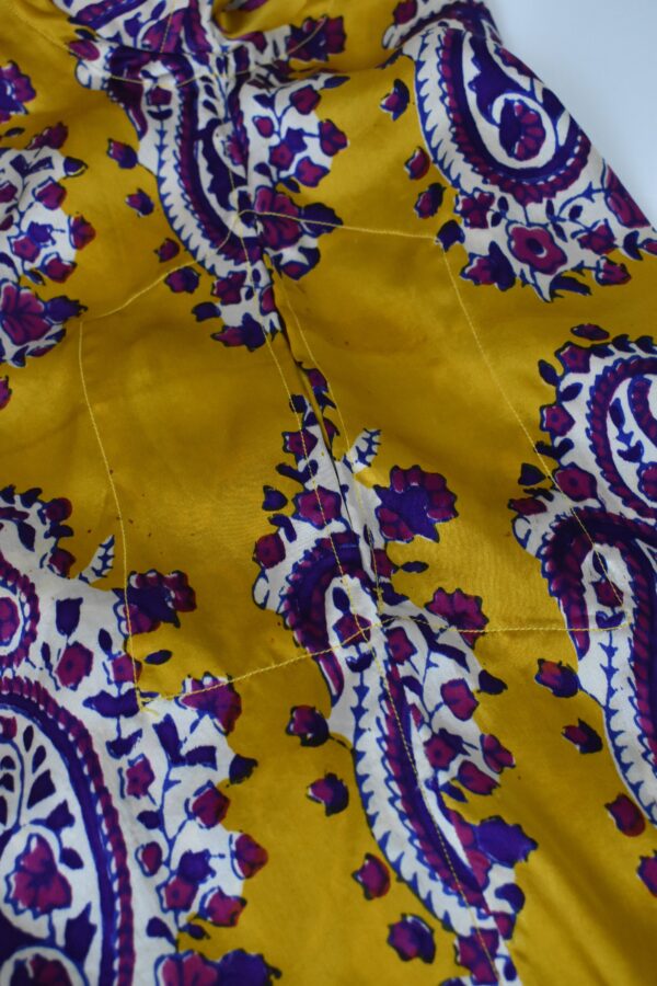 WOOD-BLOCK-PRINTED CHARMEUSE SILK KAFTAN 4 6 WOOD-BLOCK-PRINTED CHARMEUSE SILK KAFTAN 4 - Image 6