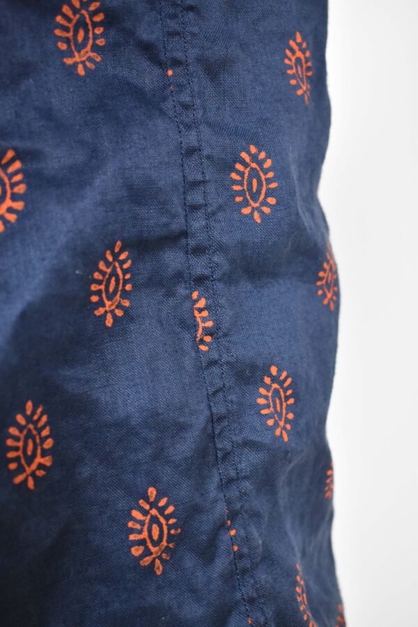 BLOCK-PRINTED NAVY LINEN SHIRT - Image 6
