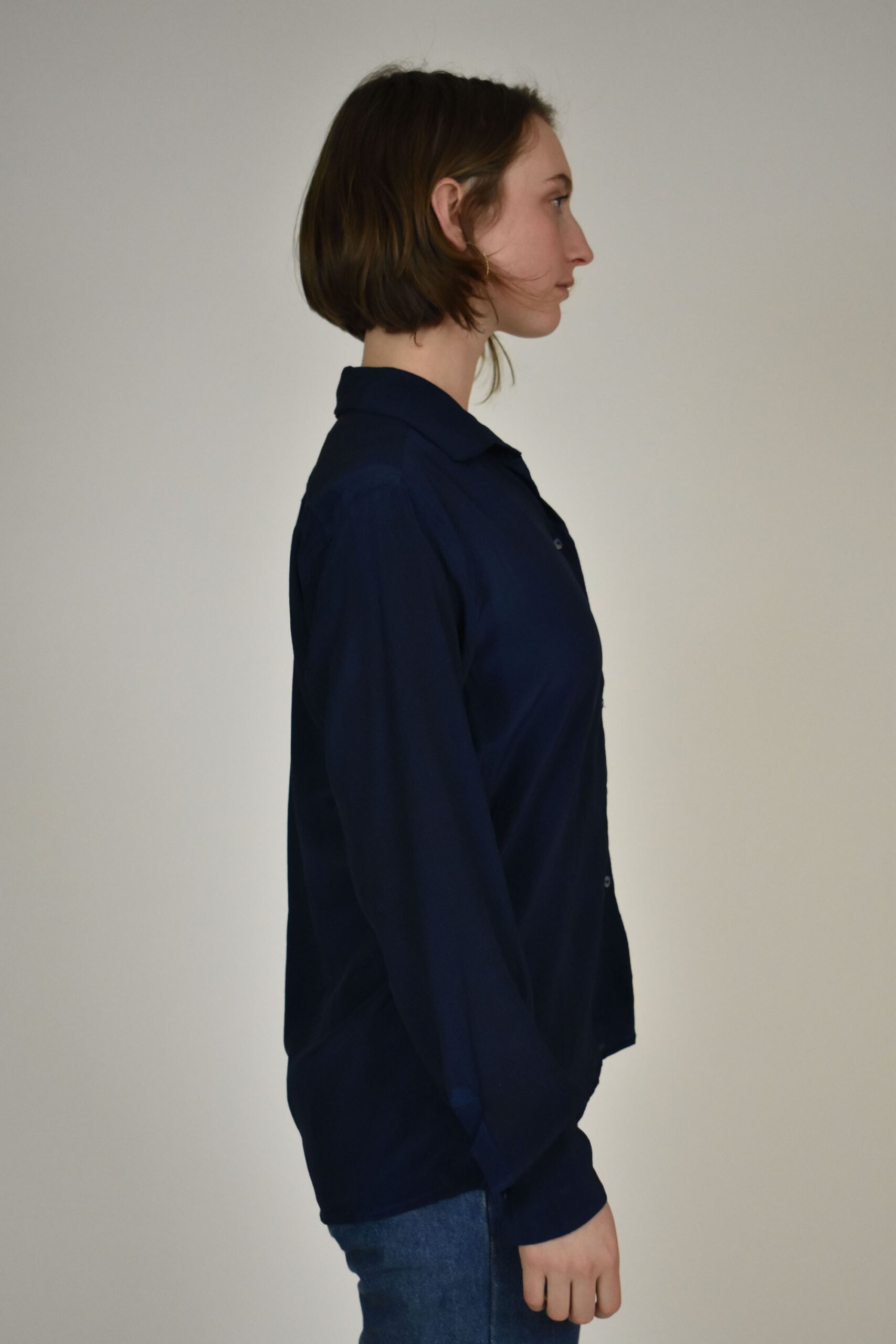 SIMPLE SHIRT IN NAVY SILK CREPE DE CHINE 2 SIMPLE SHIRT IN NAVY SILK CREPE DE CHINE - Image 2
