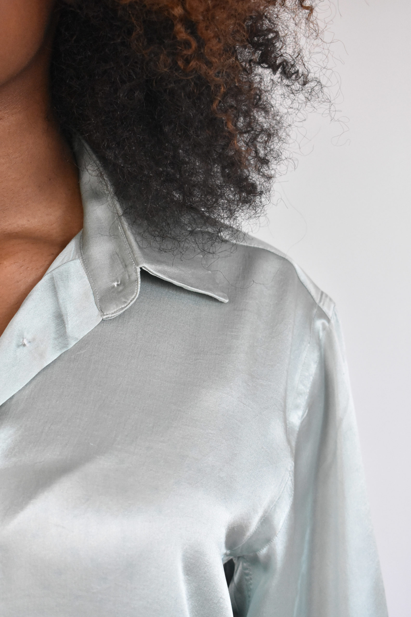 CROPPED SHIRT IN BLUEISH-MINT CHARMEUSE SILK 7 CROPPED SHIRT IN BLUEISH-MINT CHARMEUSE SILK - Image 7