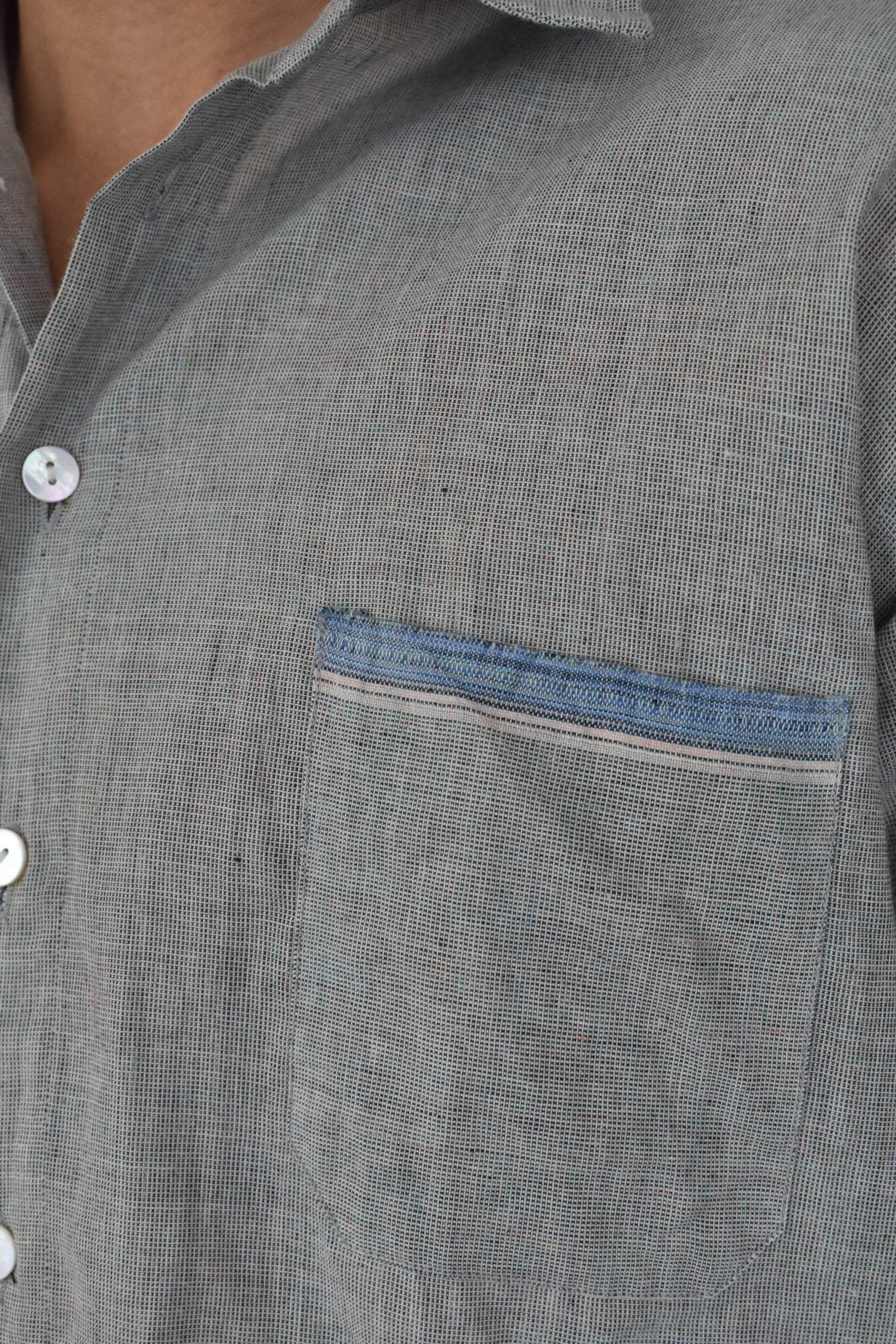 SIMPLE SHIRT IN LIGHT BLUE HANDLOOMED COTTON 5 SIMPLE SHIRT IN LIGHT BLUE HANDLOOMED COTTON - Image 5