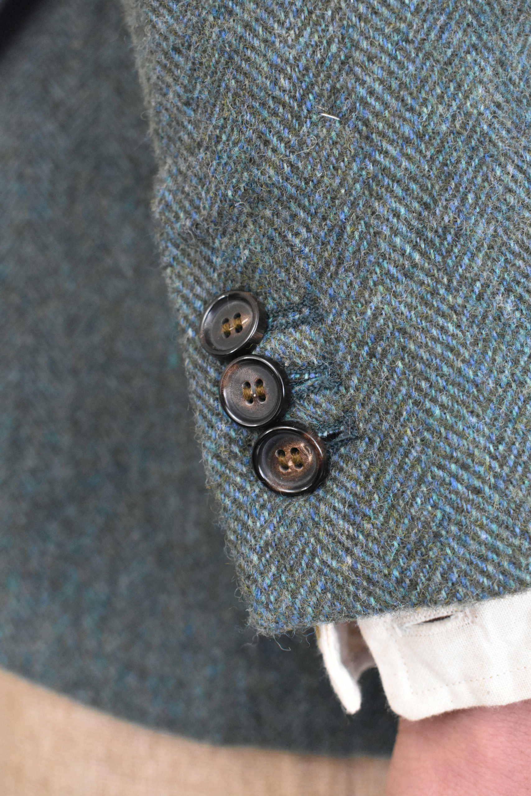 TWO BUTTON JACKET IN WASHED HERRINGBONE TWEED 6 TWO BUTTON JACKET IN WASHED HERRINGBONE TWEED - Image 6