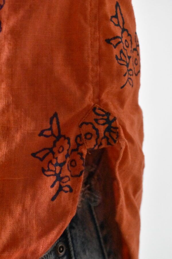 BLOCK-PRINTED BURNT ORANGE LINEN SHIRT 4 BLOCK-PRINTED BURNT ORANGE LINEN SHIRT - Image 4