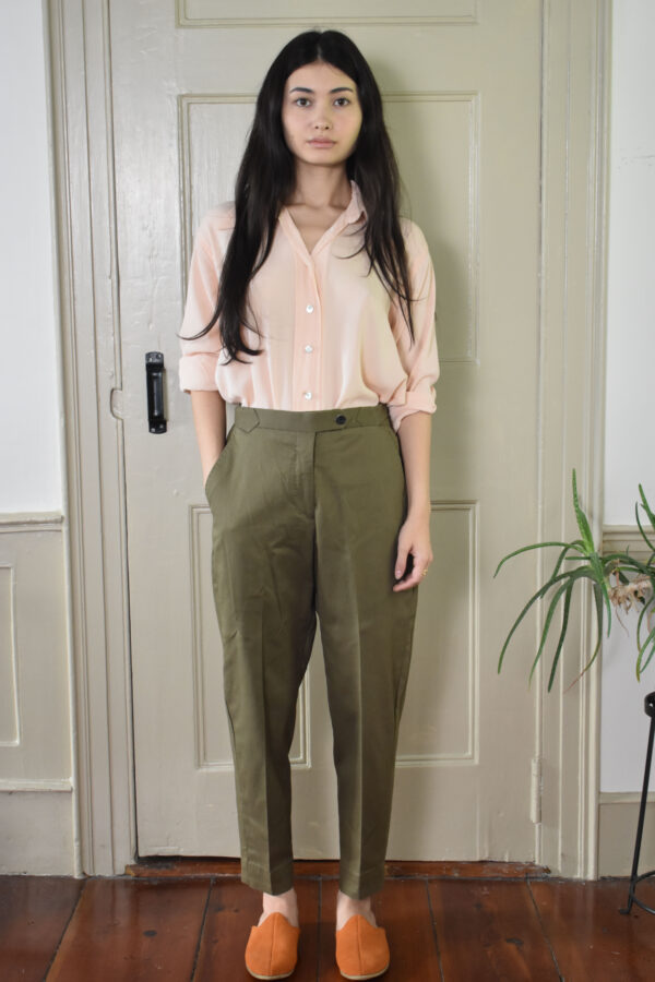 OLIVE TAPERED PANTS IN BRUSHED COTTON TWILL