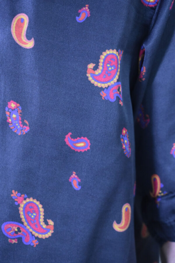 CAMP COLLAR SHIRT IN NAVY PAISLEY TWILL SILK 4 CAMP COLLAR SHIRT IN NAVY PAISLEY TWILL SILK - Image 4