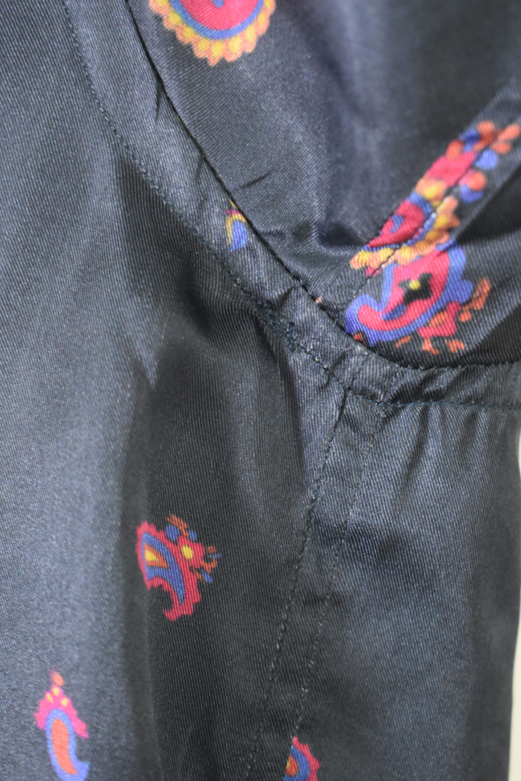 CAMP COLLAR SHIRT IN NAVY PAISLEY TWILL SILK 8 CAMP COLLAR SHIRT IN NAVY PAISLEY TWILL SILK - Image 8