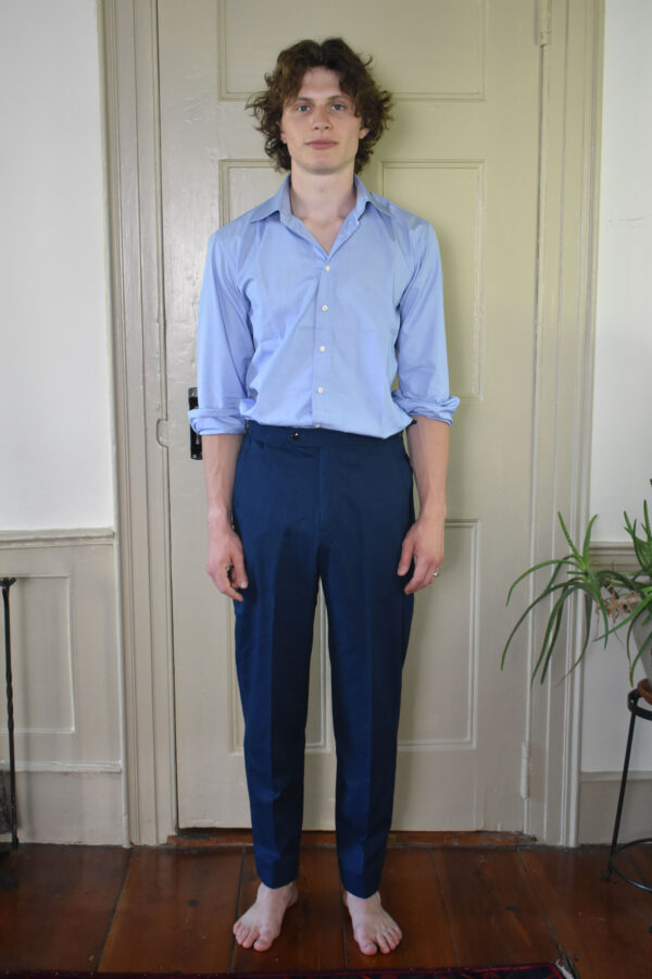 SIMPLE TAPERED NAVY PANTS IN BRUSHED PEACH-SKIN COTTON TWILL